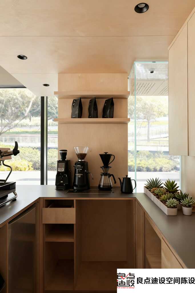 神仙软装设计!这家咖啡店的木色美学，治愈了我的所有疲惫!